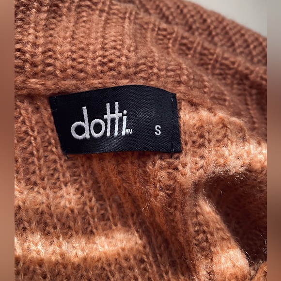 Dotti knit crop top - Size small - bell sleeves// good condition - Picture 7 of 7